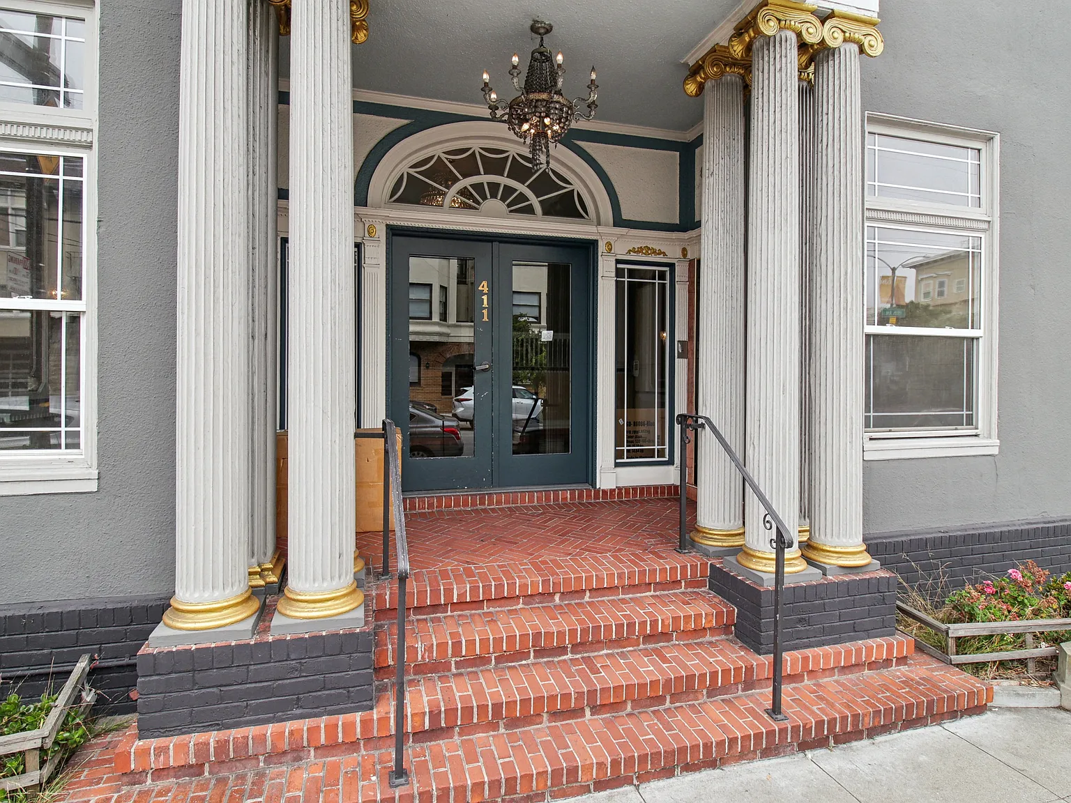 411 15th Avenue — Photo 3