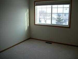 5th image of 2028 Gresham Ave N