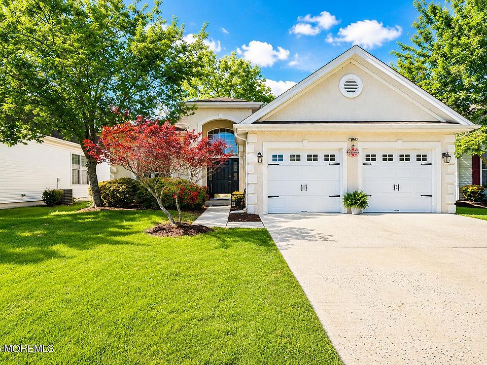 1st image of 8 Crooked Stick Road