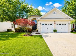 8 Crooked Stick Rd, Jackson, NJ 08527