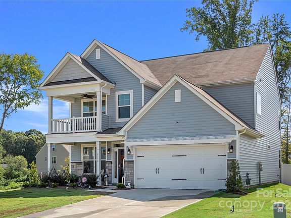 3rd image of 2374 Windley Dr