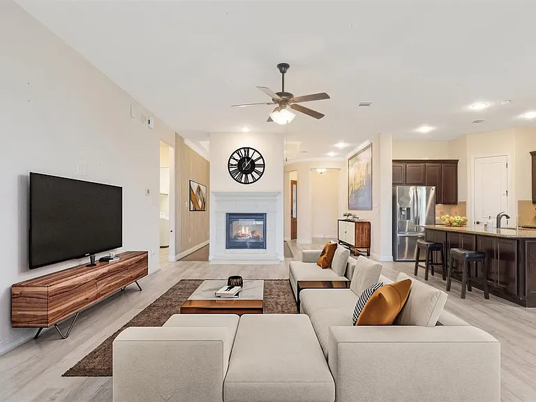 7742 Candlelight Park Ln — Photo 12