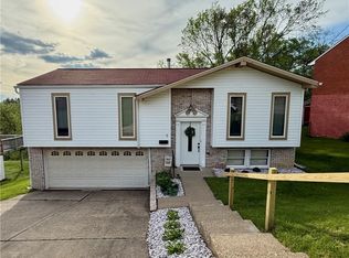 7 Colonial Dr, Monessen, PA 15062