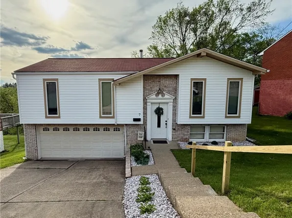 7 Colonial Dr, Monessen, PA 15062