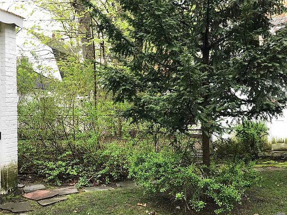 5th image of 118 Mowbray Dr