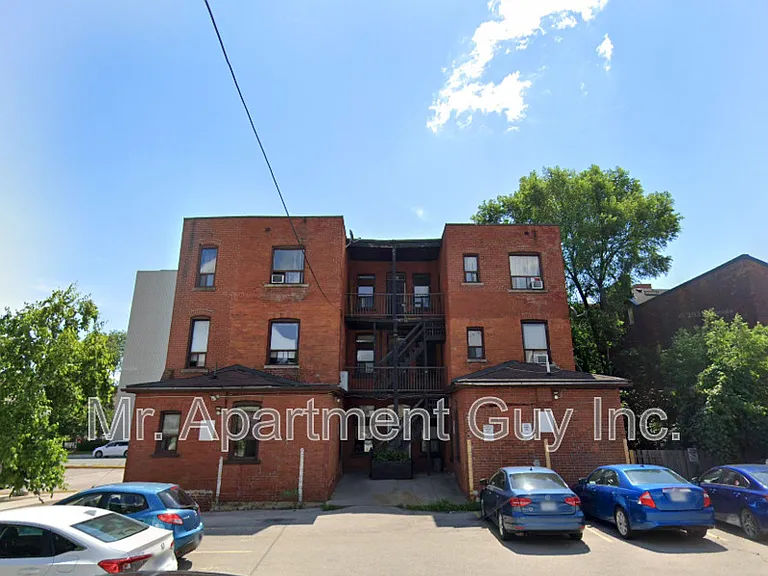 44 Victoria Ave S #105 — Photo 7