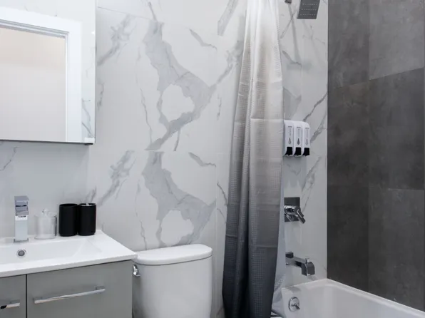 1444 Lincoln Place image 14 of 19