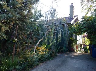 338 22nd Ave E, Seattle, WA 98112