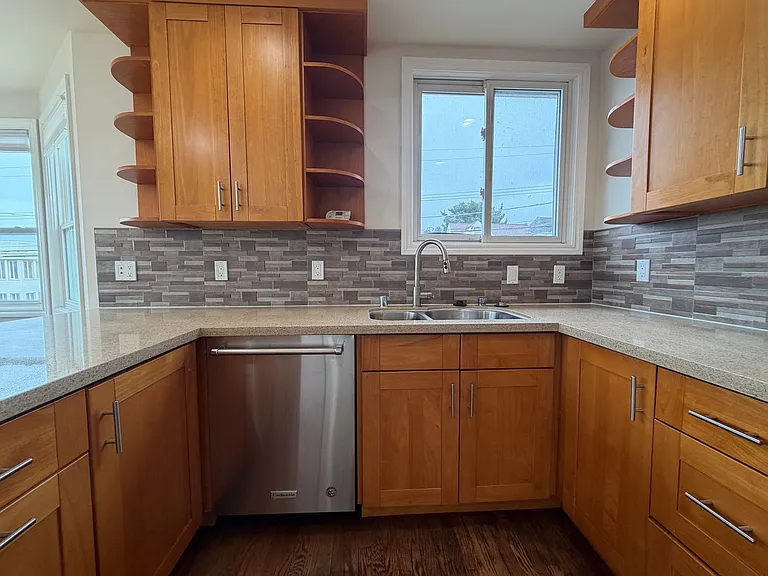 1603 Ortega St #1601 — Photo 5