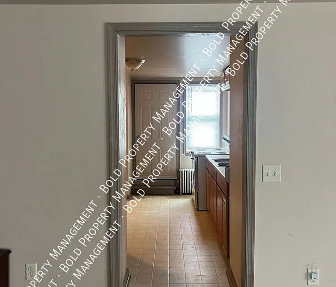 518 N 8th St #3 — Photo 8