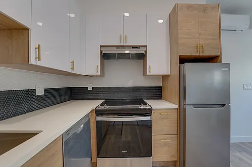 The Leland Luxury Interiors. Coastal Energy. Fully Pet-Friendly Living in La Jolla. Photo 1