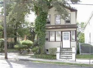 33 Brighton Ter, Irvington, NJ 07111