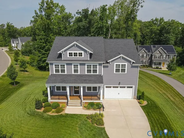 15912 Scarlet Coat Dr, Moseley, VA 23120