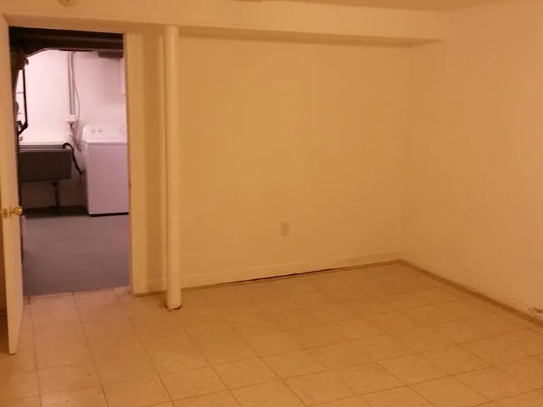 21865 Coolidge Hwy — Photo 15
