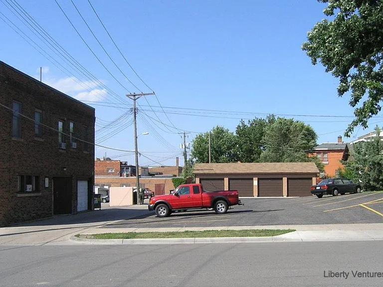 104 E Liberty St #1 — Photo 10