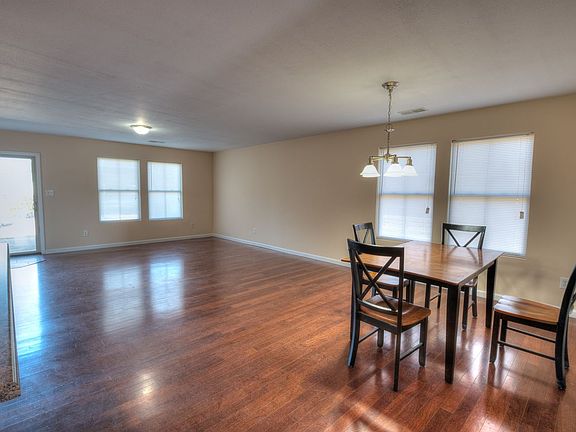 5th image of 2412 Belltown Dr SW