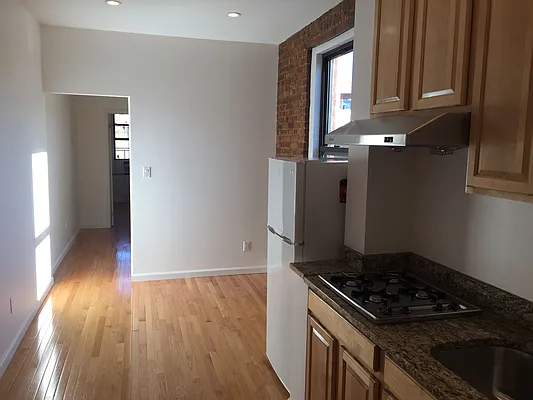 Rented by AD Real Estate Investors | media 10