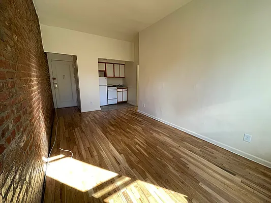 Rented by Best Apartments North Inc | media 16