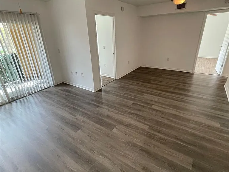 4081 San Marino Blvd #206 — Photo 4