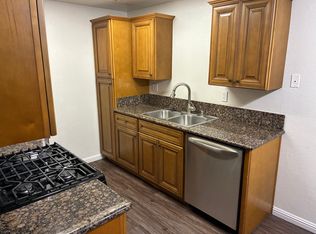 17568 Cameron Ln #4, Huntington Beach, CA 92647