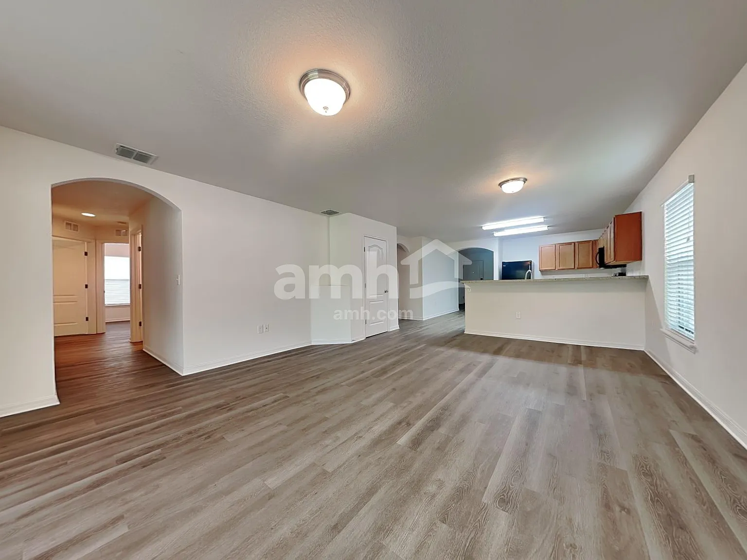 4 bed, 2.0 bath, 1851 sqft, $2,225 — Photo 4