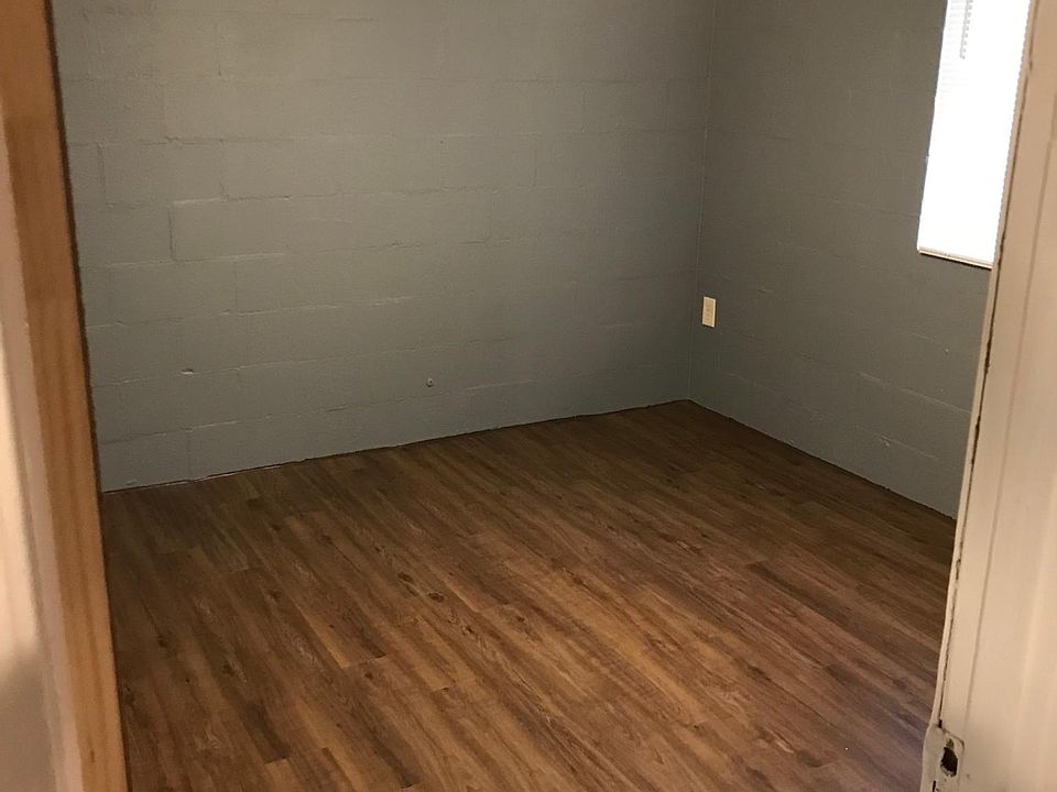 2nd image of 204 Kentucky Ave APT A