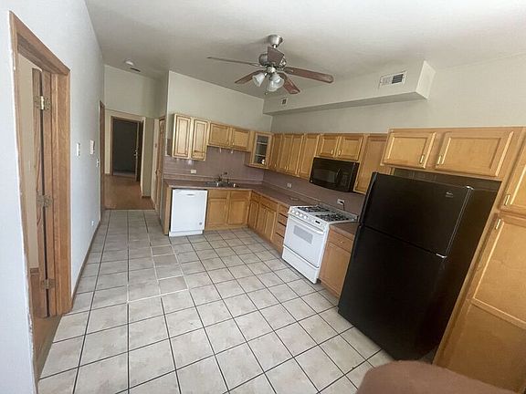 5th image of 902 N California Ave #2R