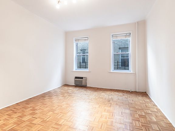 4th image of 201 W 92nd St APT 2D