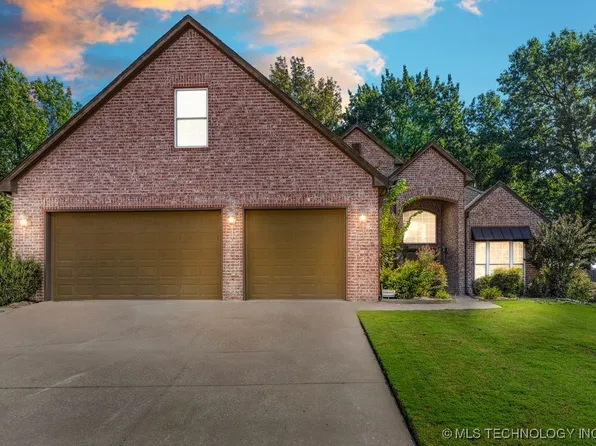 7821 E 100th Pl, Tulsa, OK 74133