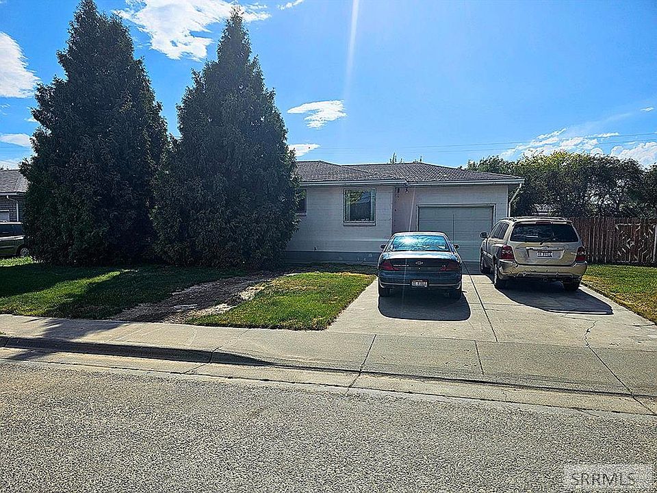 1st image of 376 Edwards Ave