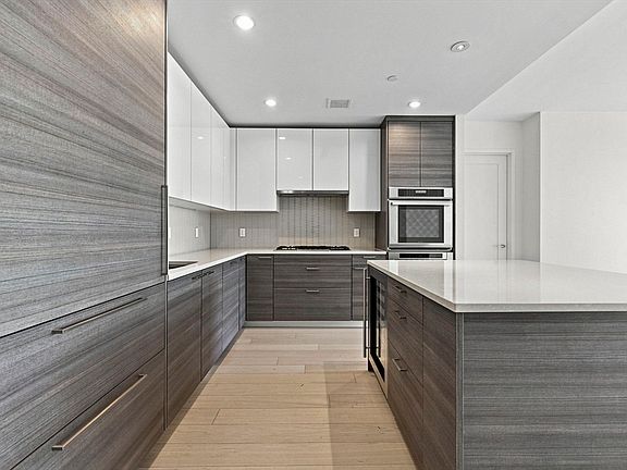 2nd image of 1 Franklin St Unit 3107
