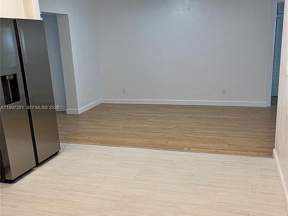 3rd image of 4233 Washington St