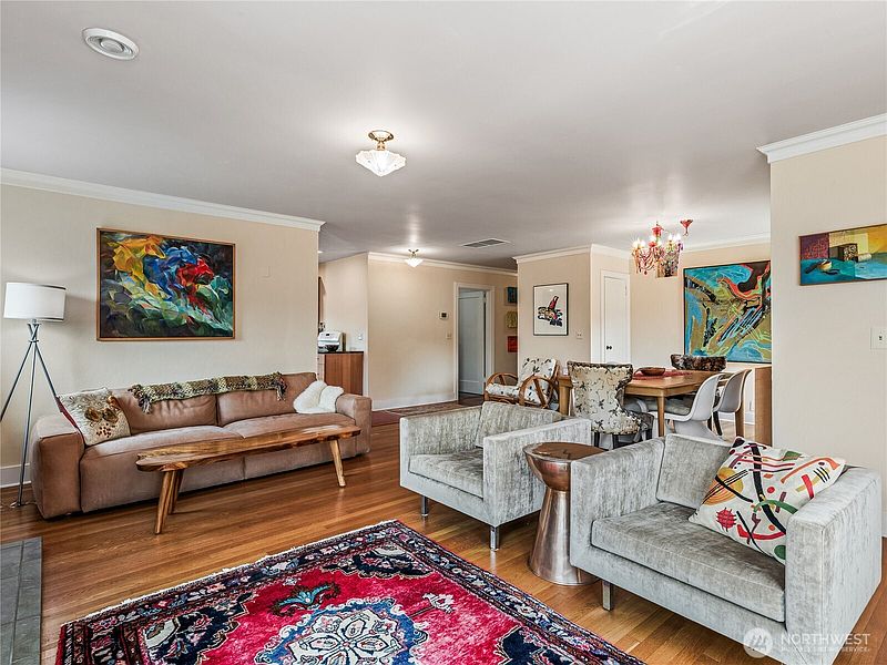 3rd image of 1520 Lawrence