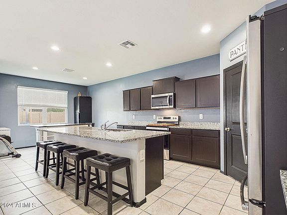 3rd image of 5194 E Gummite Drive