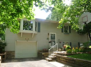 310 Olsen St, Yorkville, IL 60560