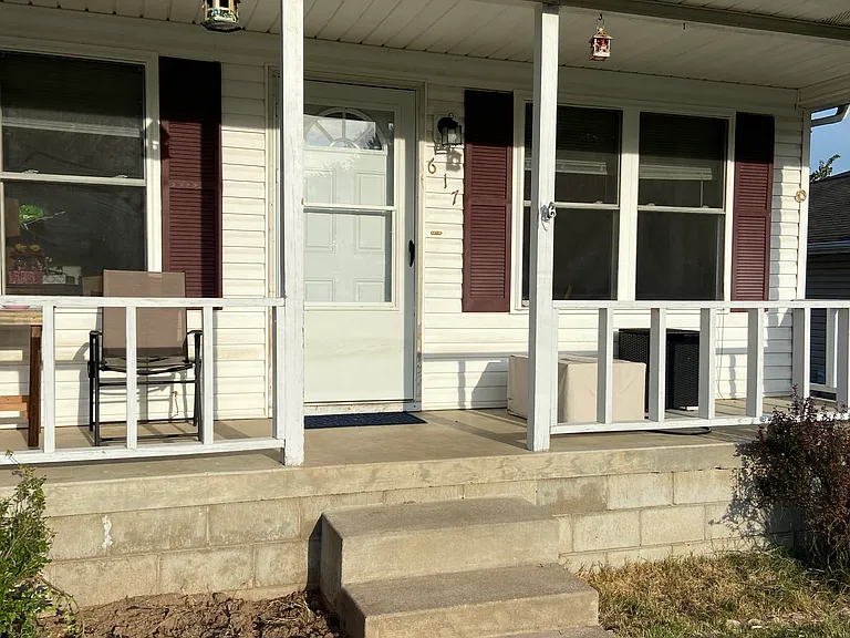 617 Valley View St #1 — Photo 2