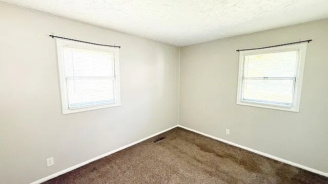 2122 Randall Rd — Photo 10