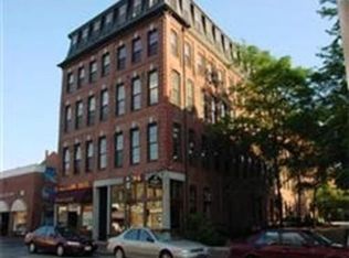 19-23 Pleasant St APT 302, Newburyport, MA 01950
