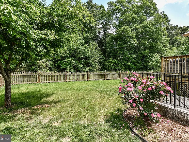14104 Flicker Ct — Photo 48