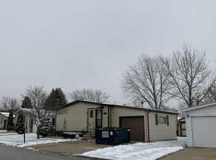 460 Huntsbridge Rd, Matteson, IL 60443