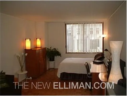 Rented by Douglas Elliman | media 14