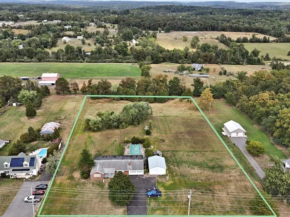 3205 Little Rd, Perkiomenville, PA 18074