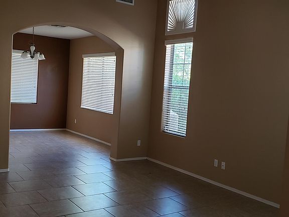2nd image of 2104 E Ebony Dr
