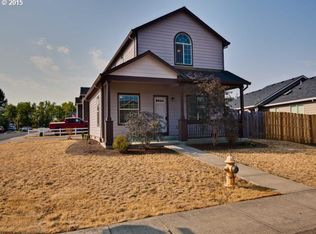 898 Rachel Ln, Molalla, OR 97038