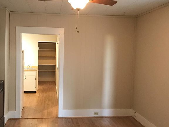 5th image of 1122 NW Market St #B