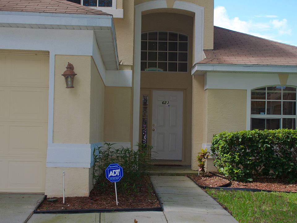 1st image of 623 Samantha Ln