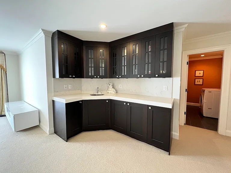 2054 Western Pkwy #BASEMENT — Photo 3
