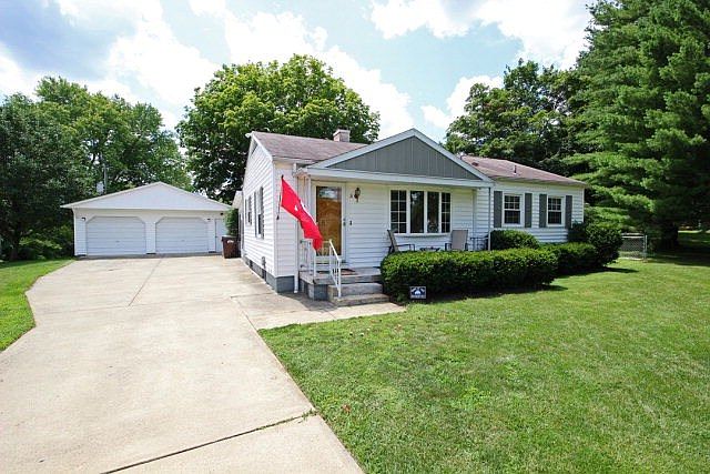 1st image of 31 Northfork Dr