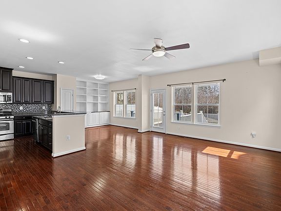 5th image of 4517 Briarwood Dr