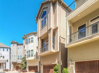2061 W 14th 1/2 St, Houston, TX 77008